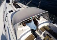 barcha a vela bavaria 46 ponte sprayhood yacht a vela pozzetto